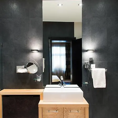 Hotel Evropa 4*