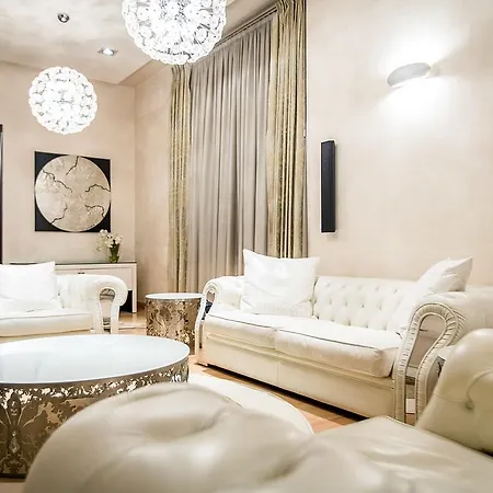 Hotel Evropa 4*