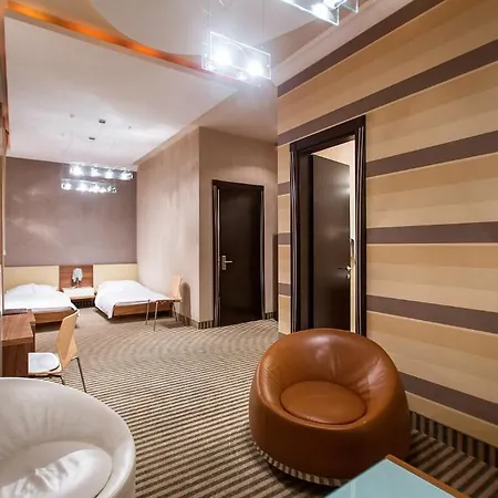 Evropa Hotel 4*
