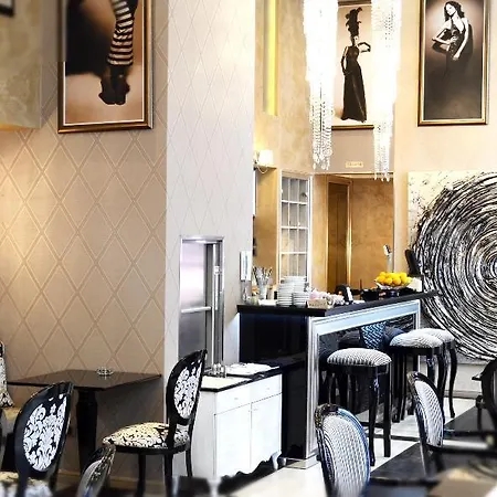 Hotel Evropa 4*