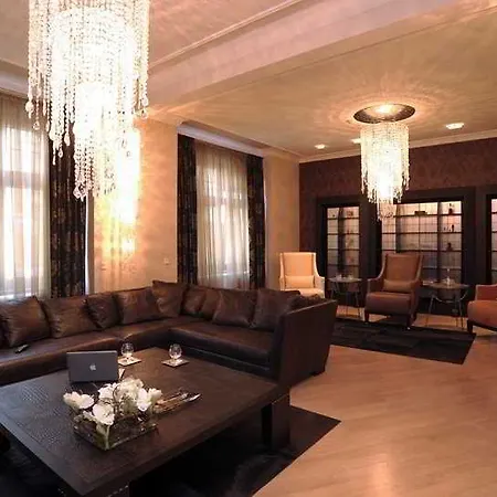 Hotel Evropa 4*